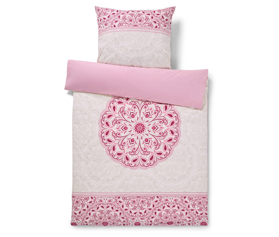 Różowa pościel Renforcé z mandalą w standardowym rozmiarze i zielona pościel Renforcé z mandalą w dużym rozmiarze.