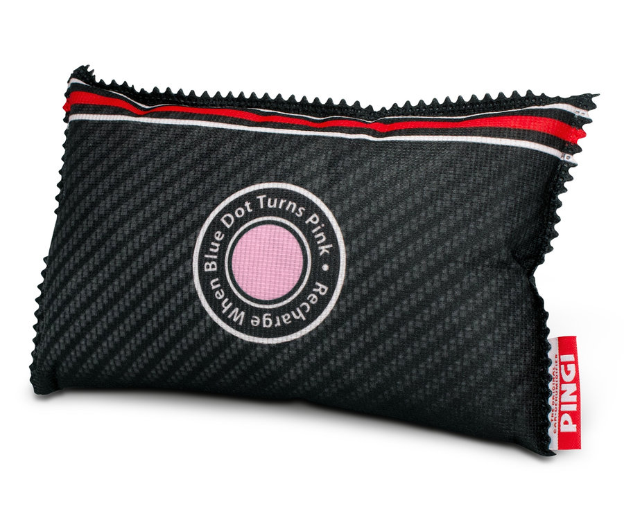 Czarny samochodowy pochłaniacz wilgoci Pingi, 300 g, z czerwoną i białą obwódką.