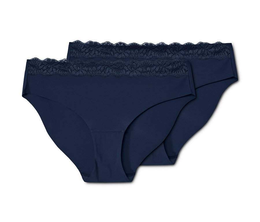 Dwie pary niebieskich fig damskich «Magic Cut» z koronką leżą na sobie.