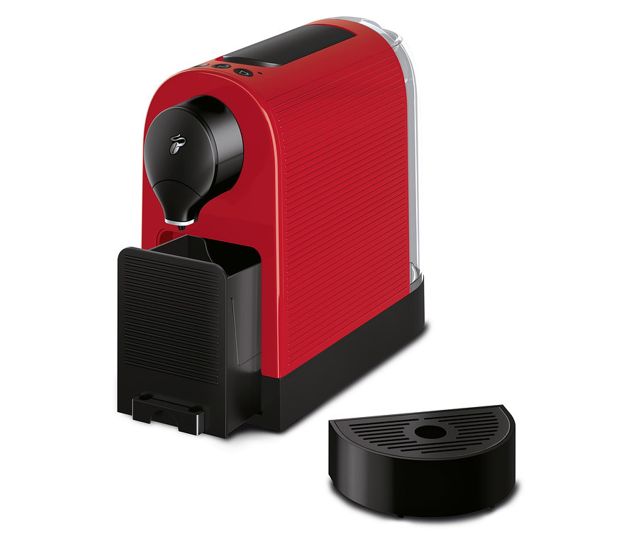 Czerwony ekspres do kawy Cafissimo pure+ na białym tle.