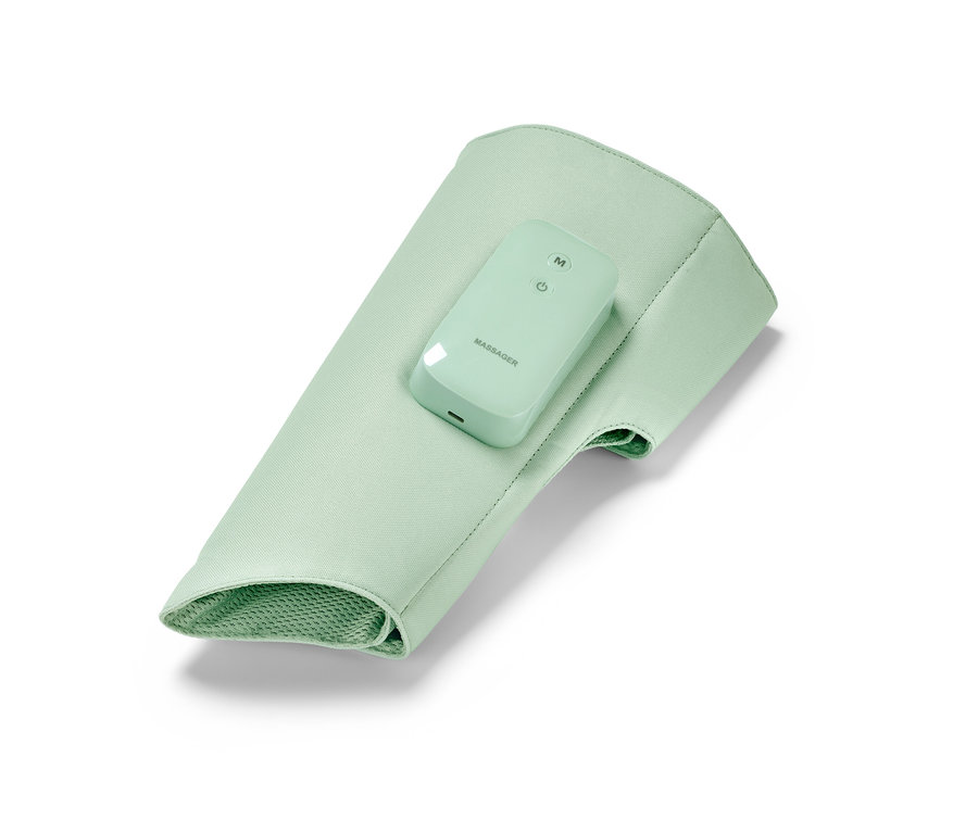 Zbliżenie jasnozielonego mankietu do masażu z akumulatorem i panelem sterowania.