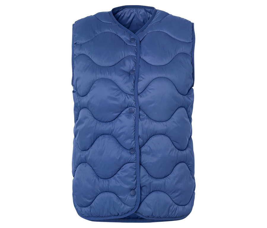 Niebieska pikowana kamizelka zapinana na guziki.
