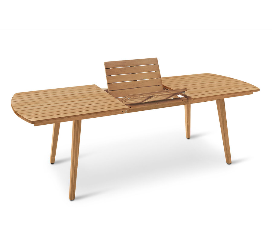 Rozłożony drewniany stół z wzorem listwowym.