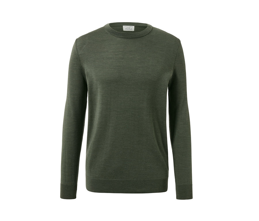 Sweter z wełny merino khaki na białym tle.