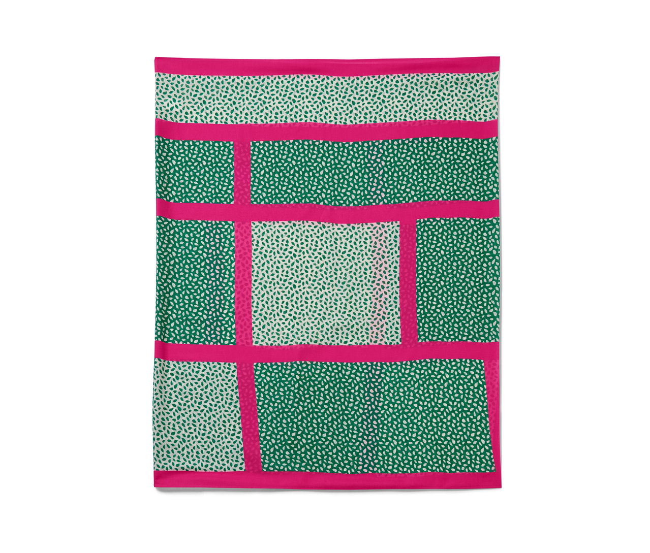 Szal typu komin we wzór z zielonych i białych liści na różowym tle.