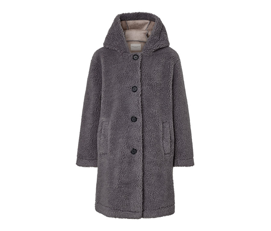 Szary pluszowy płaszcz z kapturem.