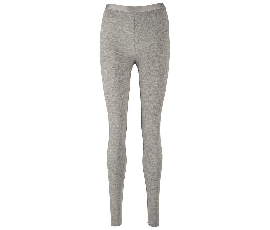 Szare legginsy.