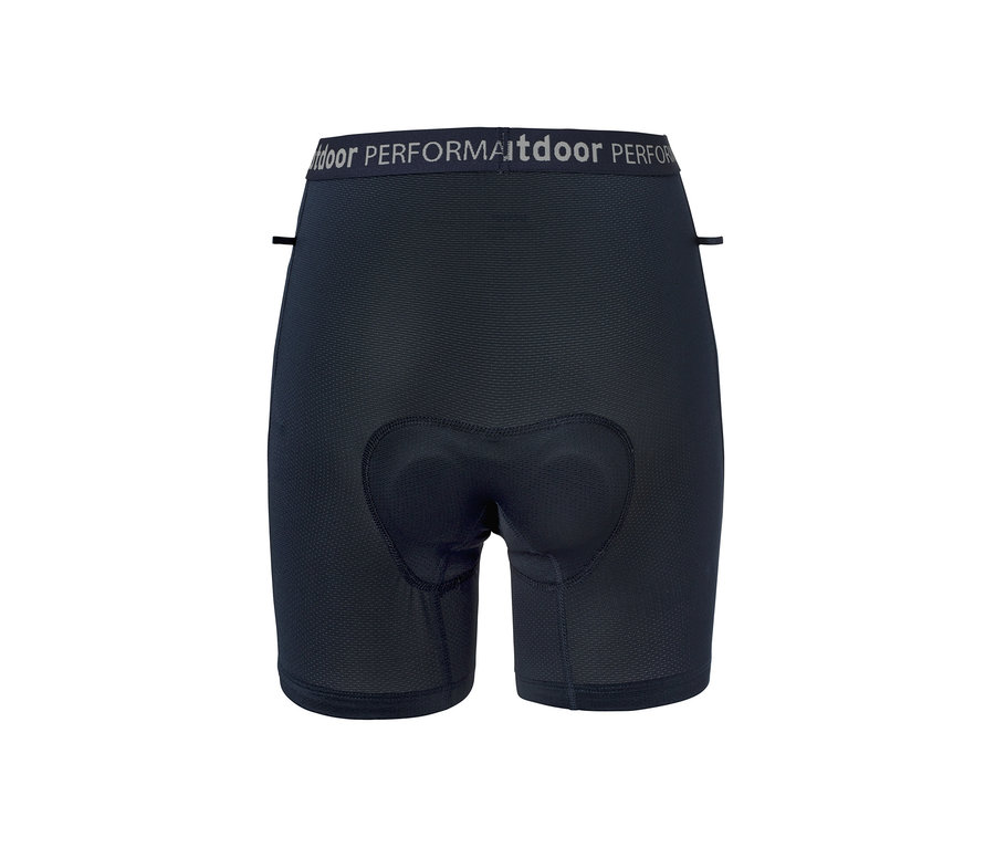 Zbliżenie na spodenki rowerowe »Pro«.