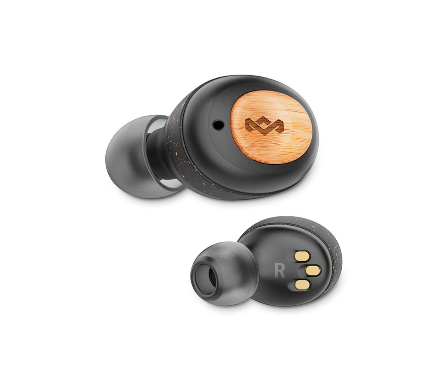 Dwa słuchawki douszne »True Wireless Champion« House-of-Marley na białym tle.