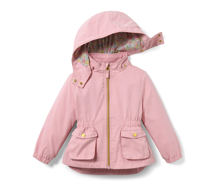 Różowa kurtka typu parka dla małych dzieci z kwiatową podszewką kaptura i złotym zamkiem błyskawicznym.