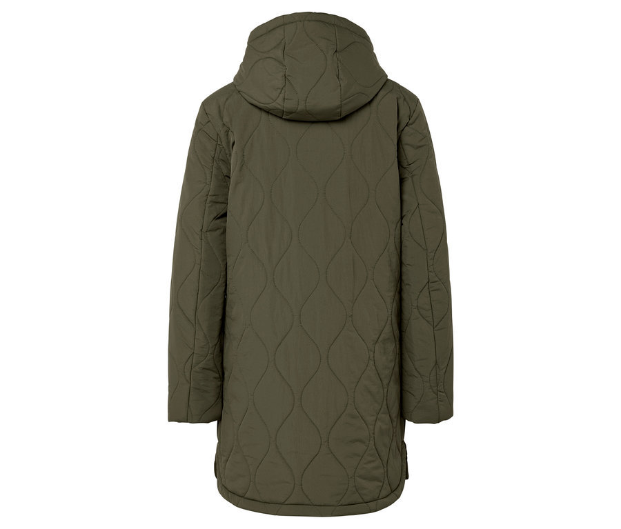 Widok z tyłu oliwkowej kurtki z kapturem.