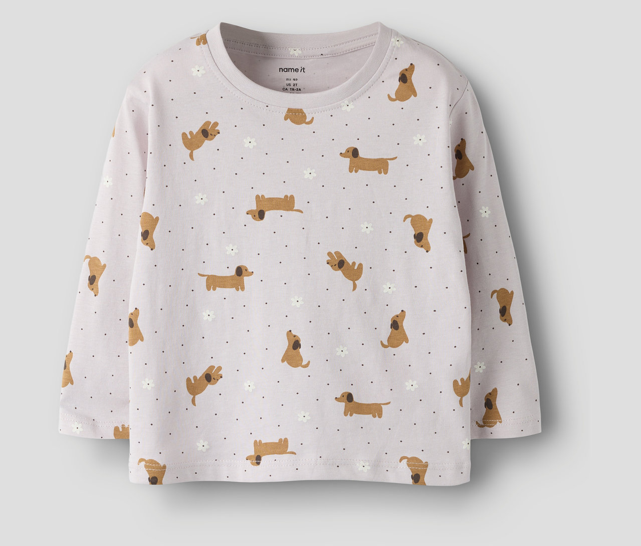 Koszulka z długim rękawem NAME IT we wzór jamników i kwiatów.