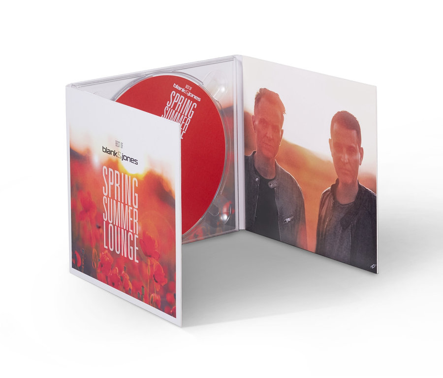 Otwarta płyta CD »Best of Blank & Jones: Spring Summer Lounge« z czerwoną płytą.