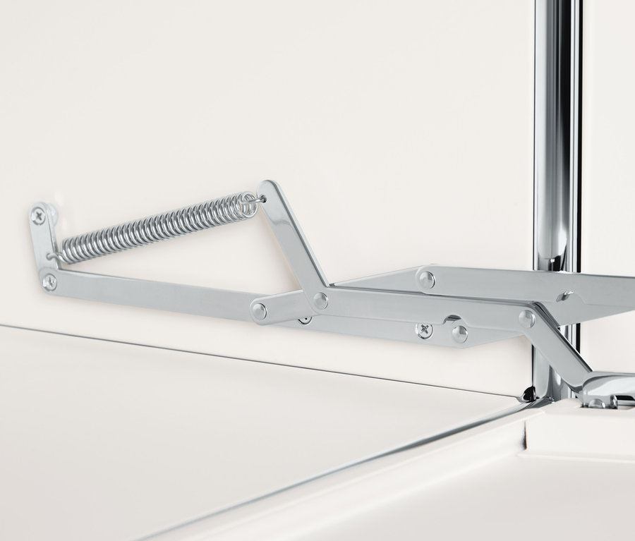 Szczegół mechanizmu klapki białej komody "CN3".