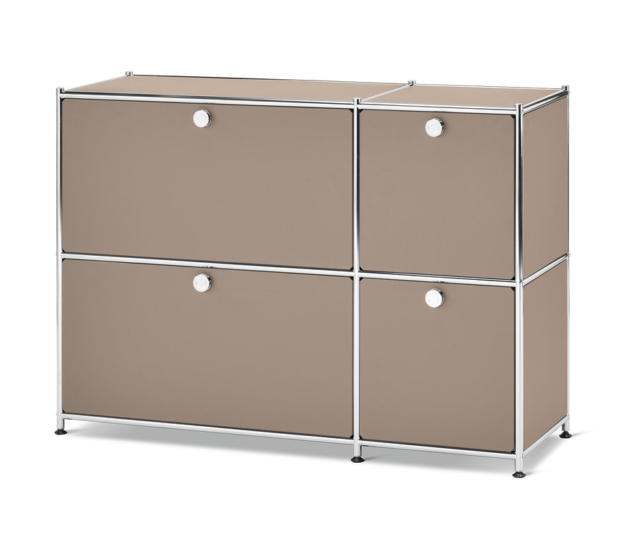 Metalowa szafka typu sideboard „CN3” z 4 klapami.