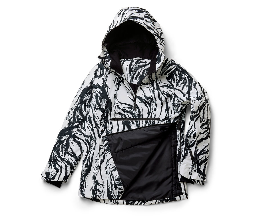 Biało-czarna kurtka we wzór zwierzęcy z zamkiem błyskawicznym i kapturem.