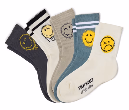 Pięć par dziecięcych skarpetek tenisowych SMILEYWORLD® w kolorach białym, szarym i turkusowym, rozłożonych wachlarzowo. Każda skarpetka ma inny, postarzany wzór żółtej lub szarej buźki, niektóre z paskowanymi ściągaczami.
