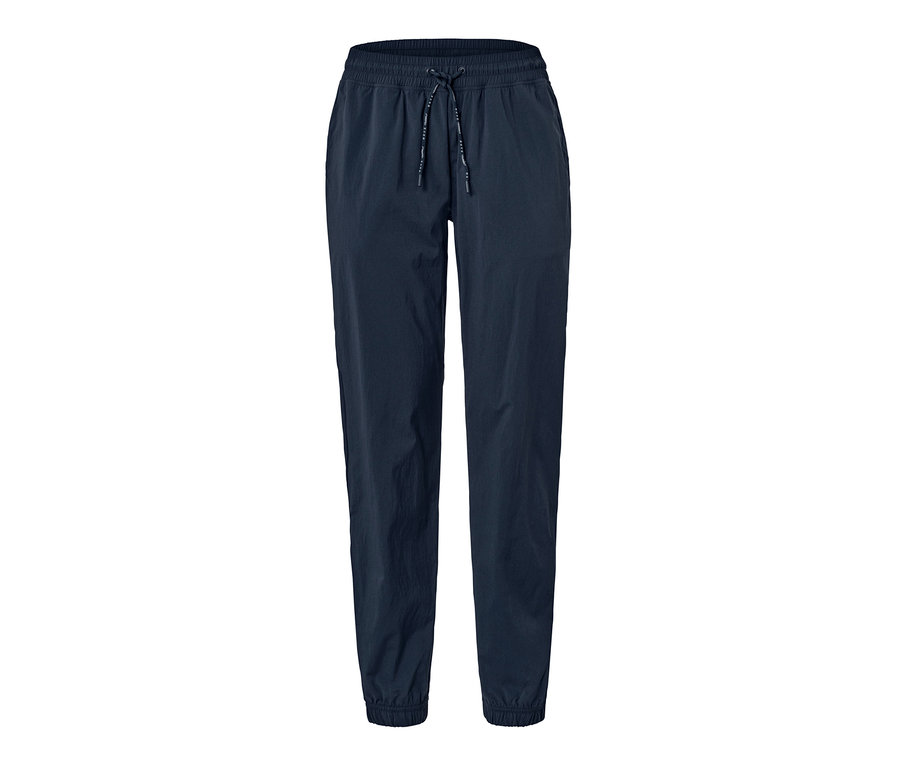 Granatowe spodnie treningowe z softshellu.