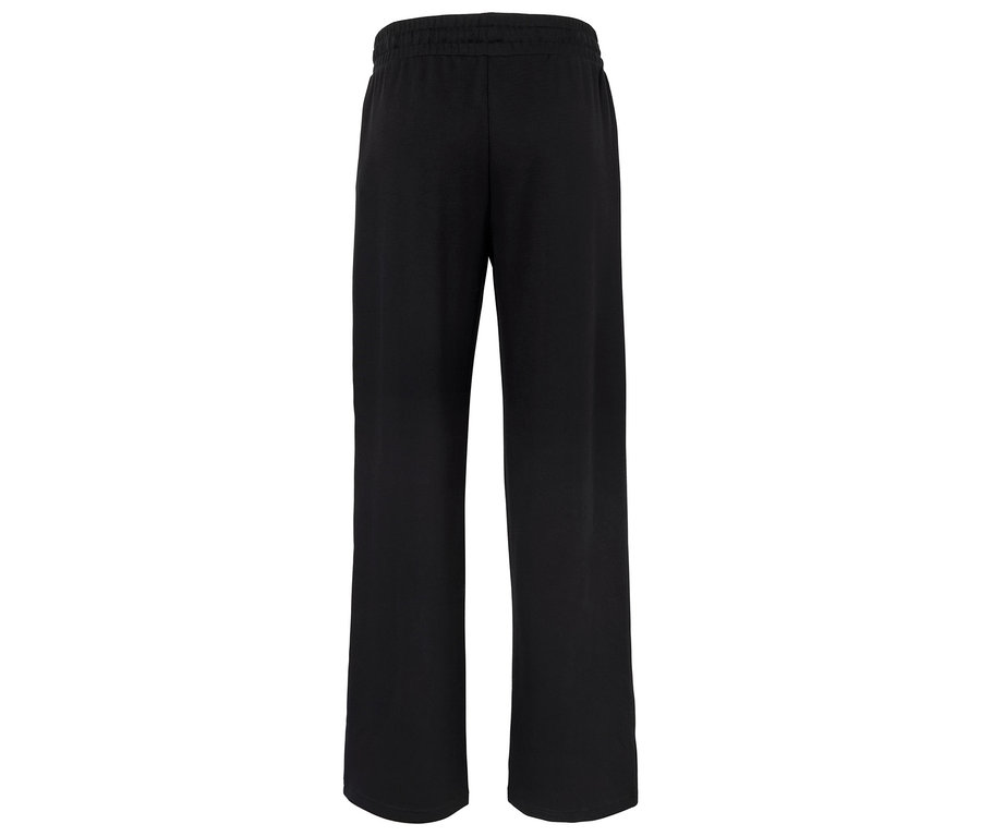 Czarne, szerokie spodnie na białym tle.