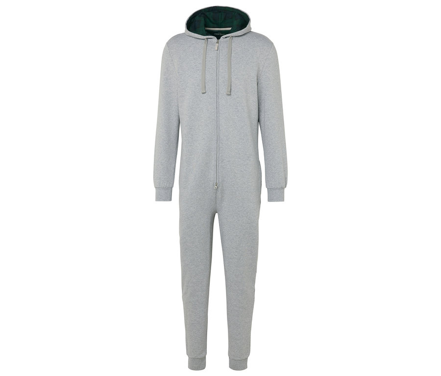 Szary kombinezon z kapturem i zieloną podszewką kaptura.