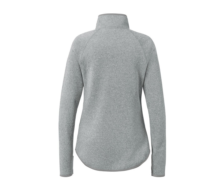 Jasnoszara rozpinana bluza z dzianiny polarowej widziana od tyłu.