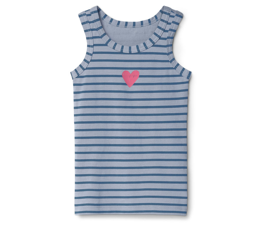 Niebiesko-pasiasty podkoszulek z różowym sercem na piersi.