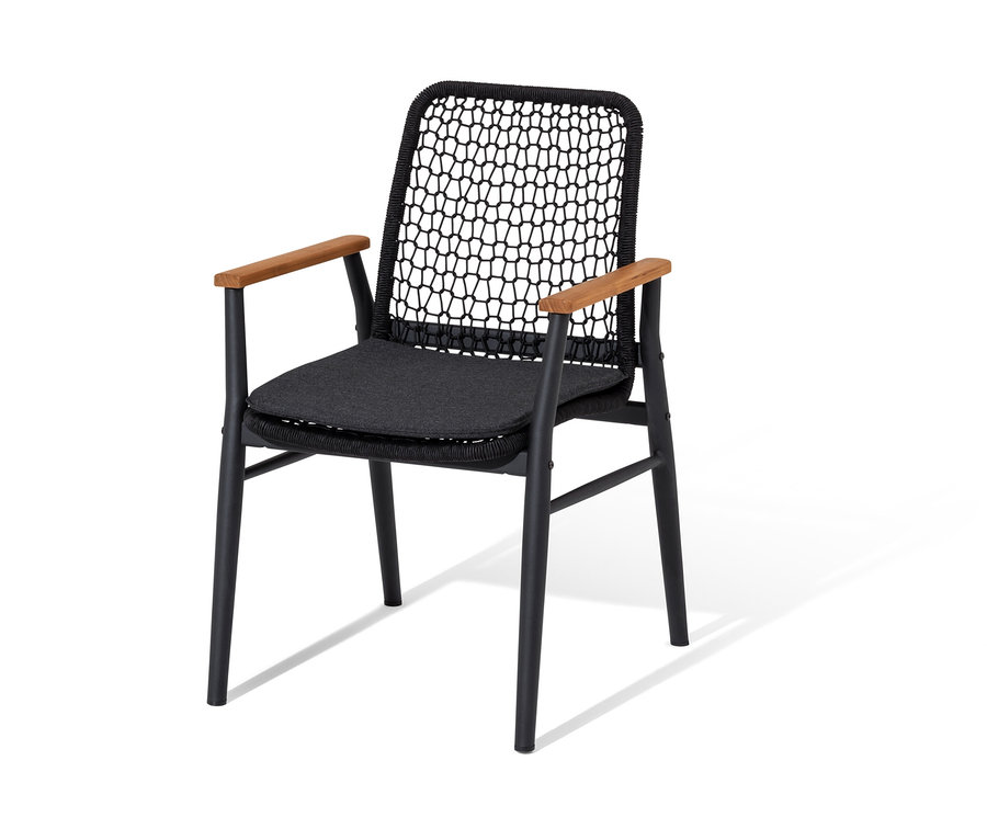 Krzesło do jadalni z podłokietnikami z drewna tekowego i tekstylną plecionką.