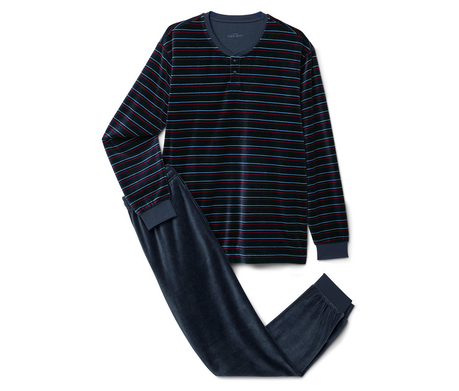 Pasiasta piżama z długim rękawem i spodniami.