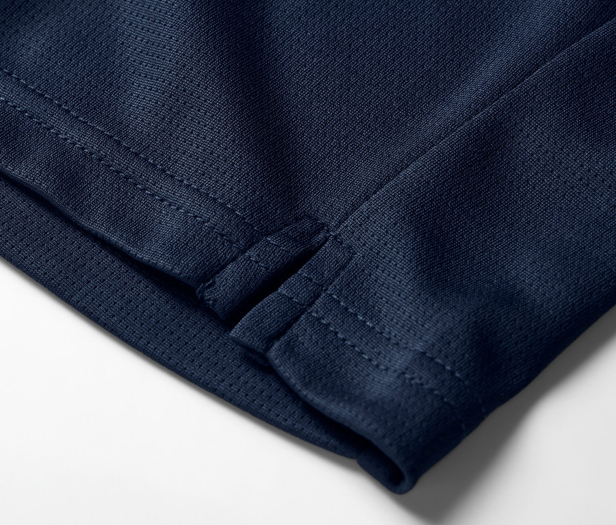 Szczegół szortów sportowych.