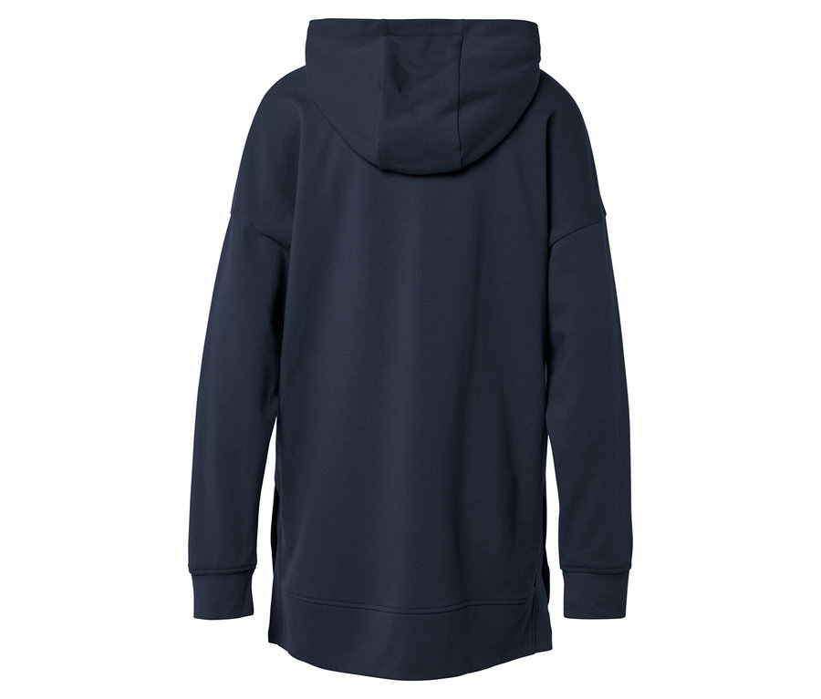 Widok z tyłu granatowej bluzy z kapturem, długimi rękawami i prostym dołem.