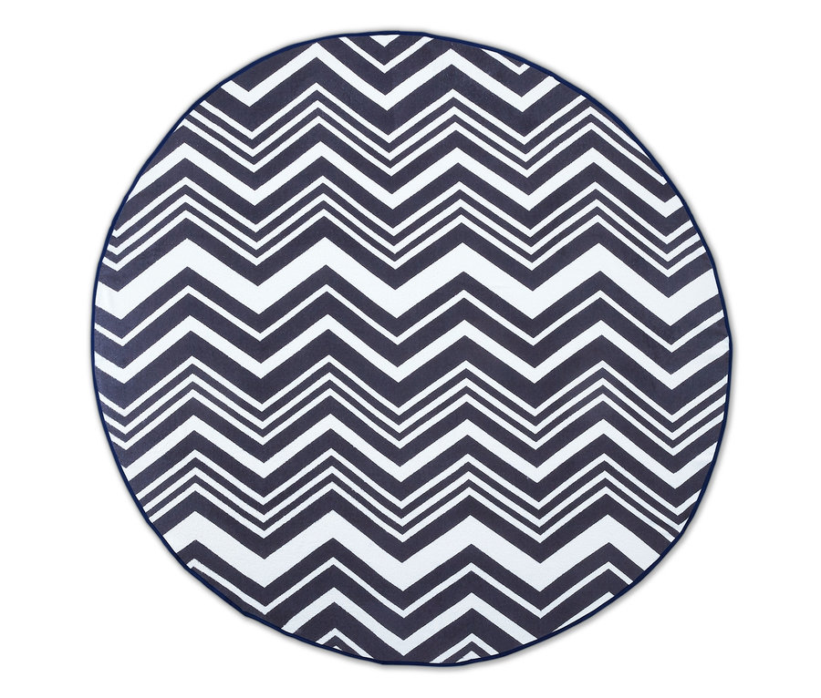Duży, okrągły ręcznik kąpielowy z tkaniny frotté w geometryczne wzory.