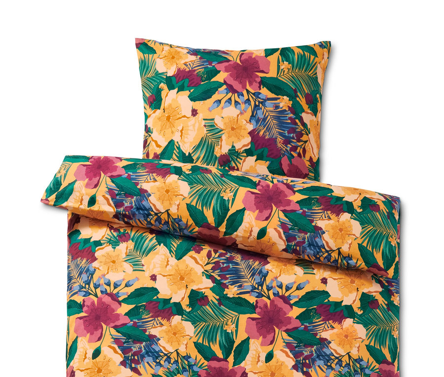 Żółta pościel z flaneli o standardowym rozmiarze z tropikalnym wzorem liści i kwiatów.