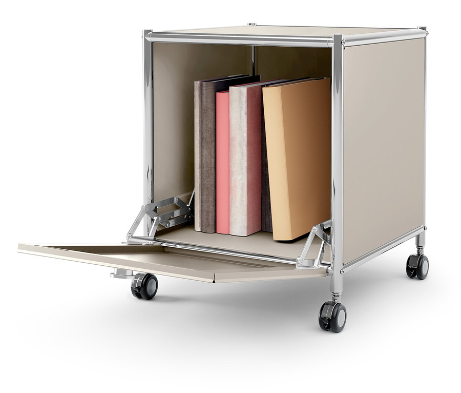 Beżowa szafka na kółkach z otwartymi drzwiami i książkami w środku.