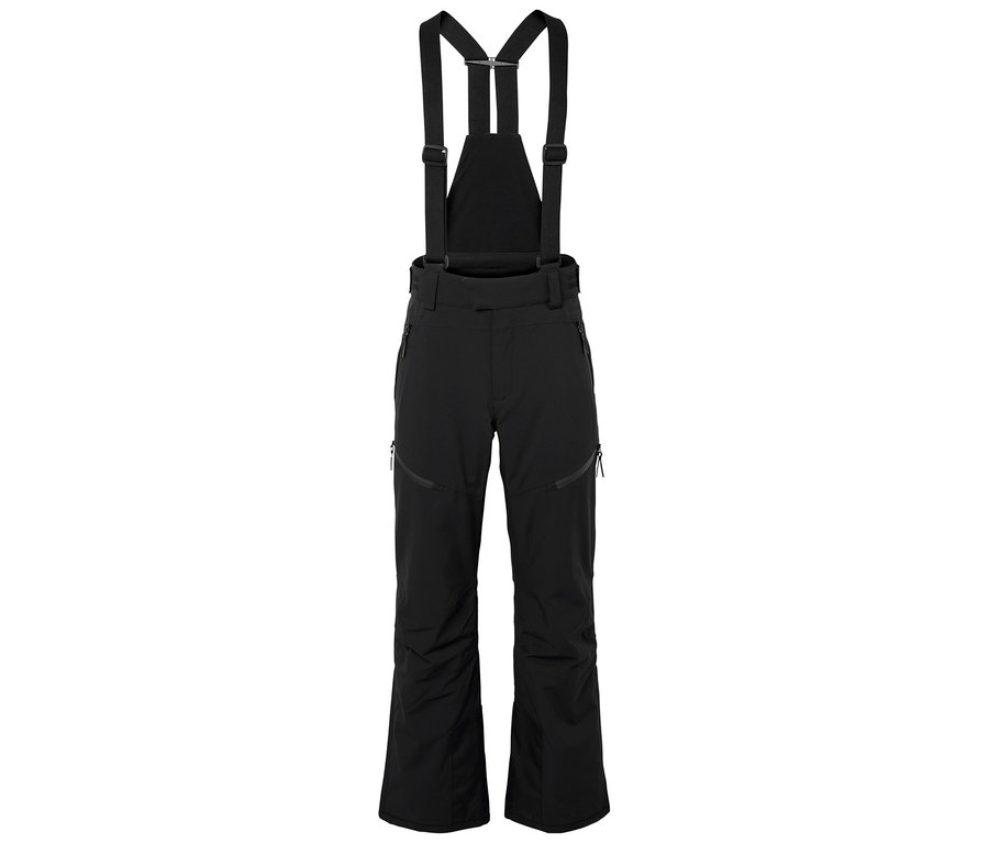 Czarne spodnie na szelkach.