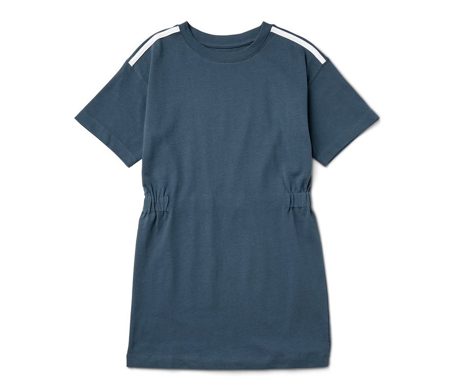 Niebieska sukienka z grubego dżerseju dla dzieci z białymi paskami na ramionach.