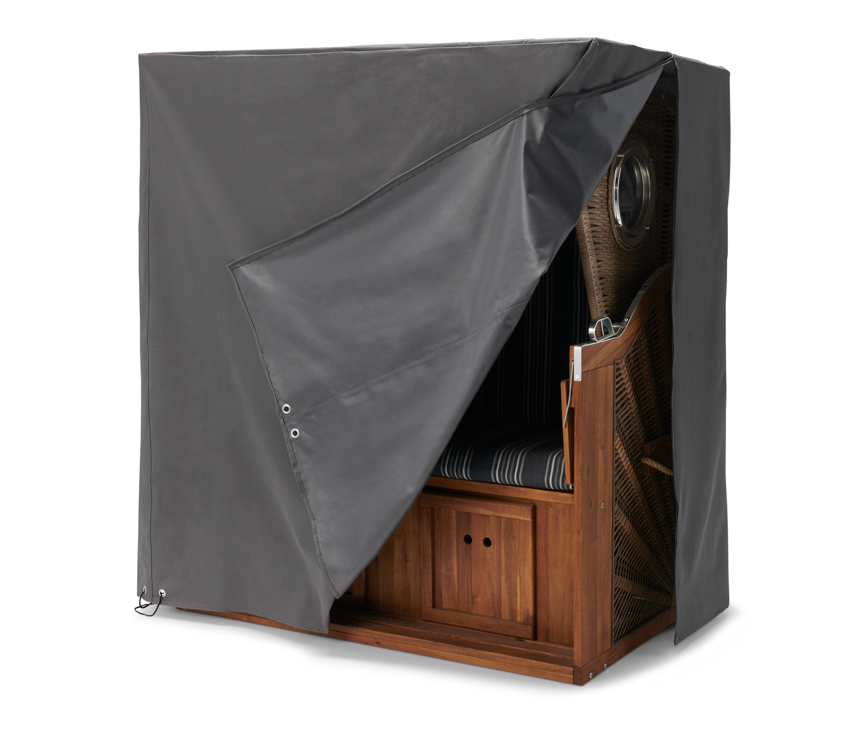 Szary pokrowiec premium na kosz plażowy XL, częściowo zakrywający wiklinowy kosz z drewnianą ramą.