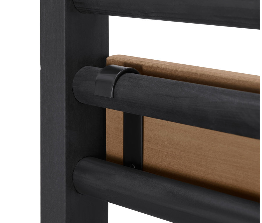 Fragment regału na rośliny „Elin” z elementami do indywidualnego zawieszenia.