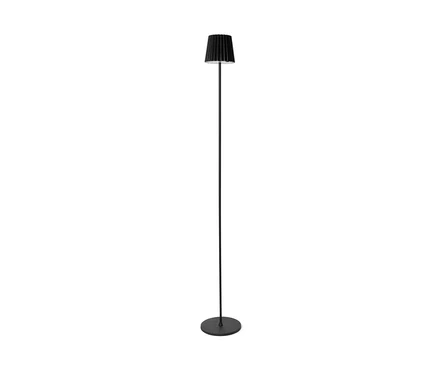 Czarna akumulatorowa lampa stojąca LED do użytku na zewnątrz.
