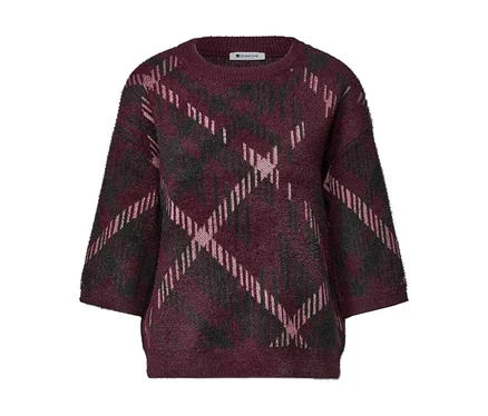 Sweter Street One w kolorze bordowym z czarno-różowym wzorem w kratę i rękawami trzy czwarte.