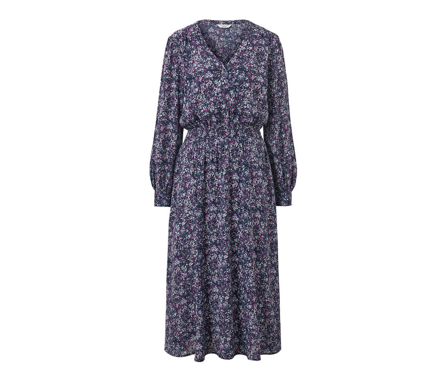 Widok całej sukienki midi w kwiaty.