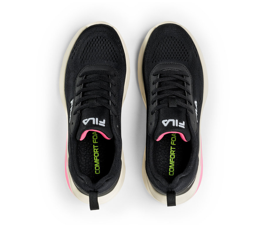 Widok z góry na dwa czarne damskie sneakersy FILA Specctris.