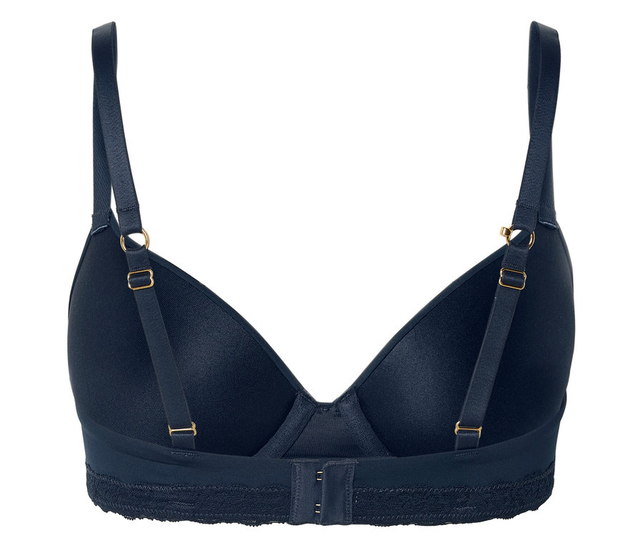 Zbliżenie na tył granatowego biustonosza z regulowanymi ramiączkami i koronkową tasiemką.