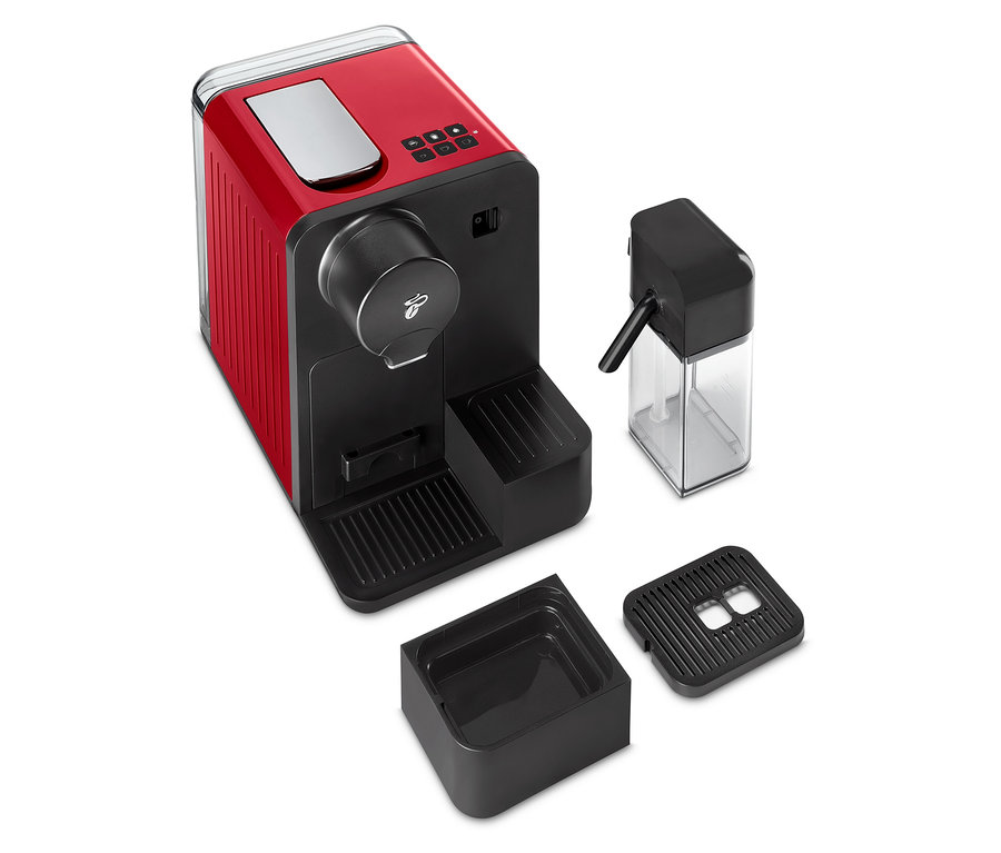 Czerwony ekspres do kawy Cafissimo milk z odłączanymi częściami.