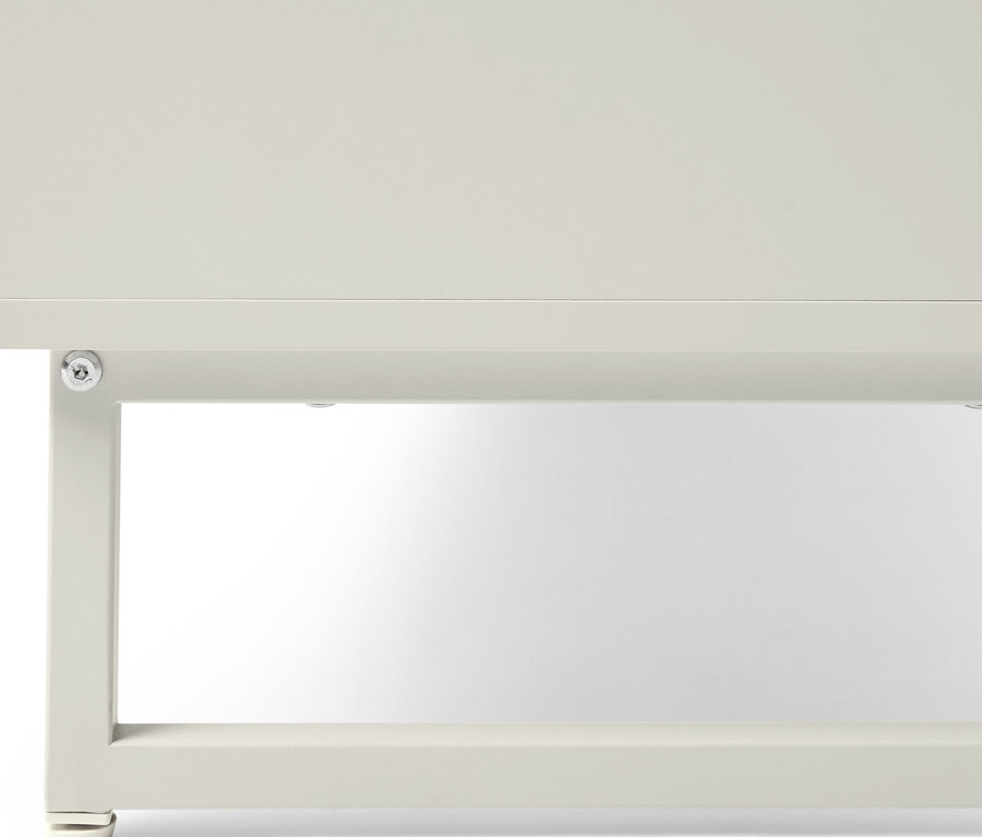 Szczegół białej ławki »LEEG« z 2 szufladami.