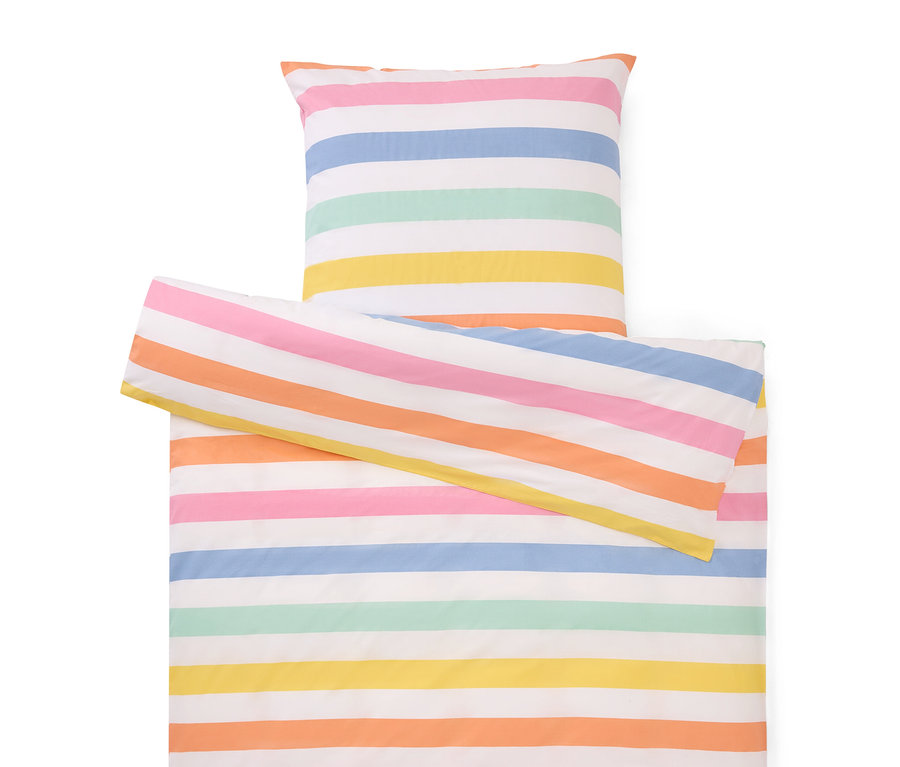 Zestaw pościeli w kolorowe paski, składający się z poszewki na poduszkę i kołdrę.