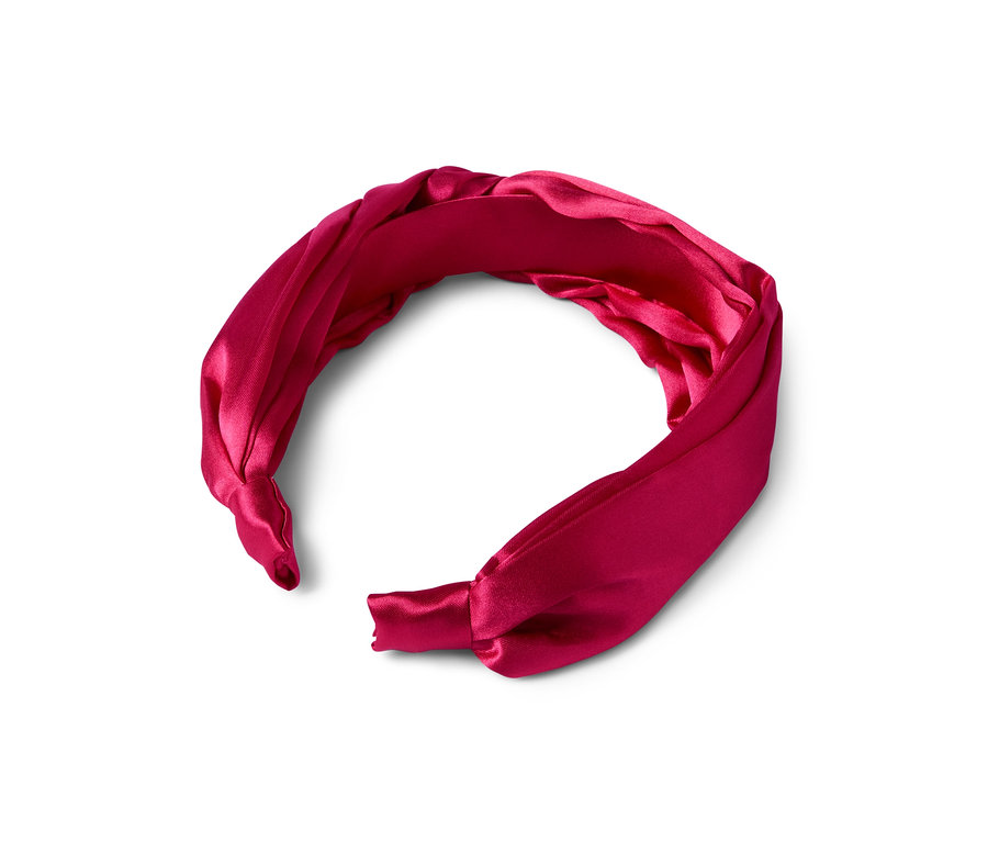 Opaska do włosów na białym tle.