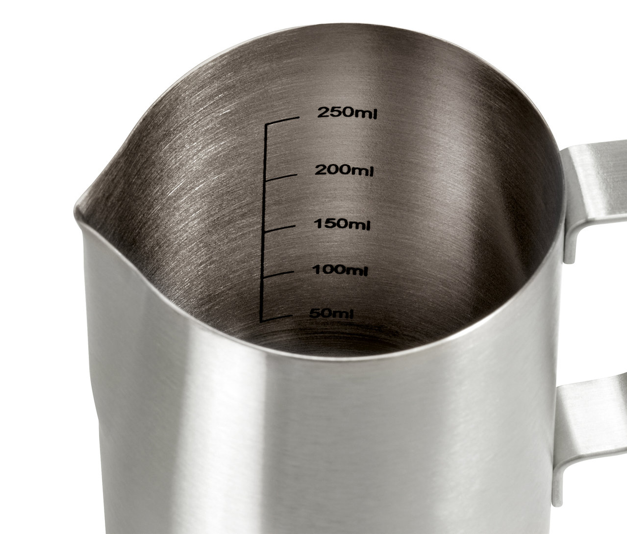 Szczegółowy widok dzbanka na mleko ze stali nierdzewnej o pojemności 300 ml ze skalą pomiarową.