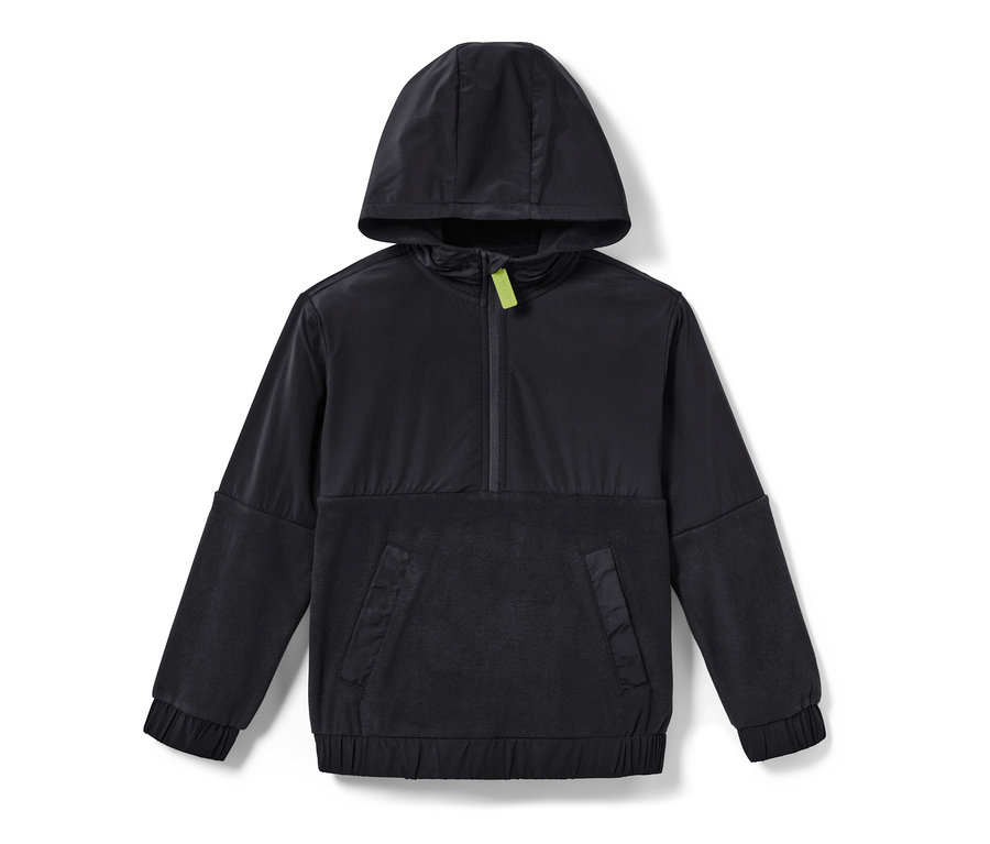 Czarna bluza polarowa z kapturem i kieszenią kangurką.