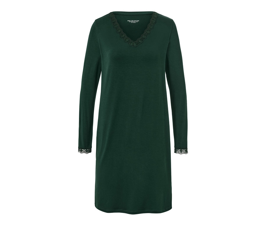 Ciemnozielona koszula nocna z długimi rękawami i koronkowym wykończeniem przy dekolcie i mankietach.