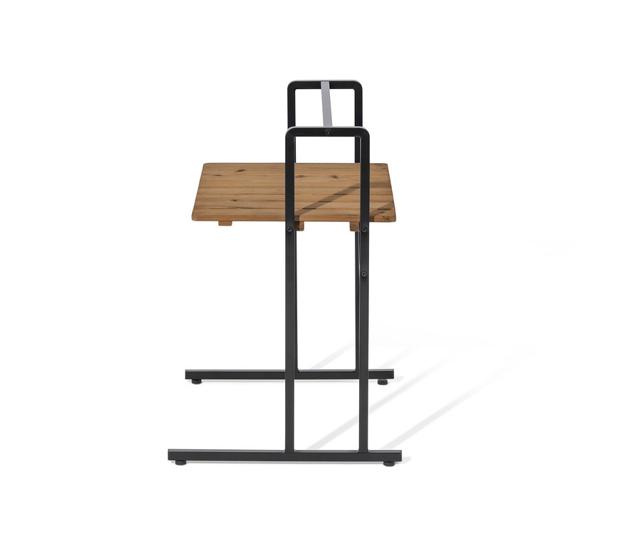 Szczegół stołu w kształcie litery C z dużym blatem.